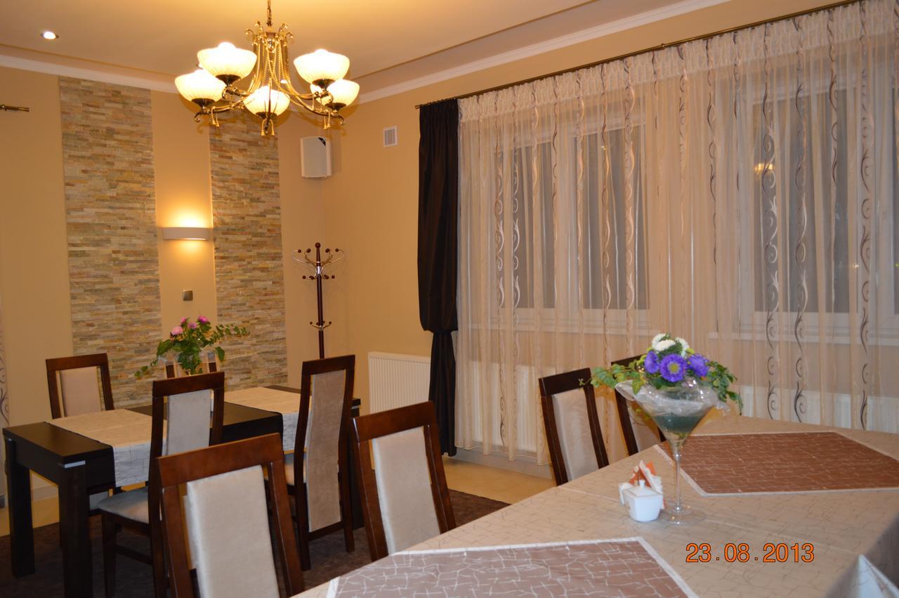 Zajazd Zlota Podkowa Wrocki Exterior photo